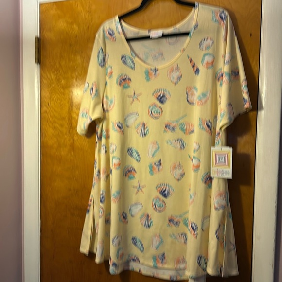Lularoe 2xl perfect t. Sea shells and the shore - Picture 1 of 3